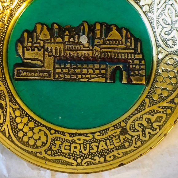 1987 JERUSALEM 4” Brass Plate - Picture 3 of 4
